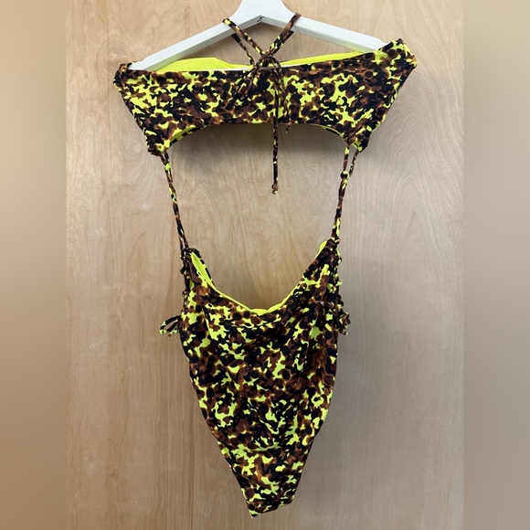 Bikini Labs Stylish Multicolor Women's Monokini Swimwear - Picture 12 of 15